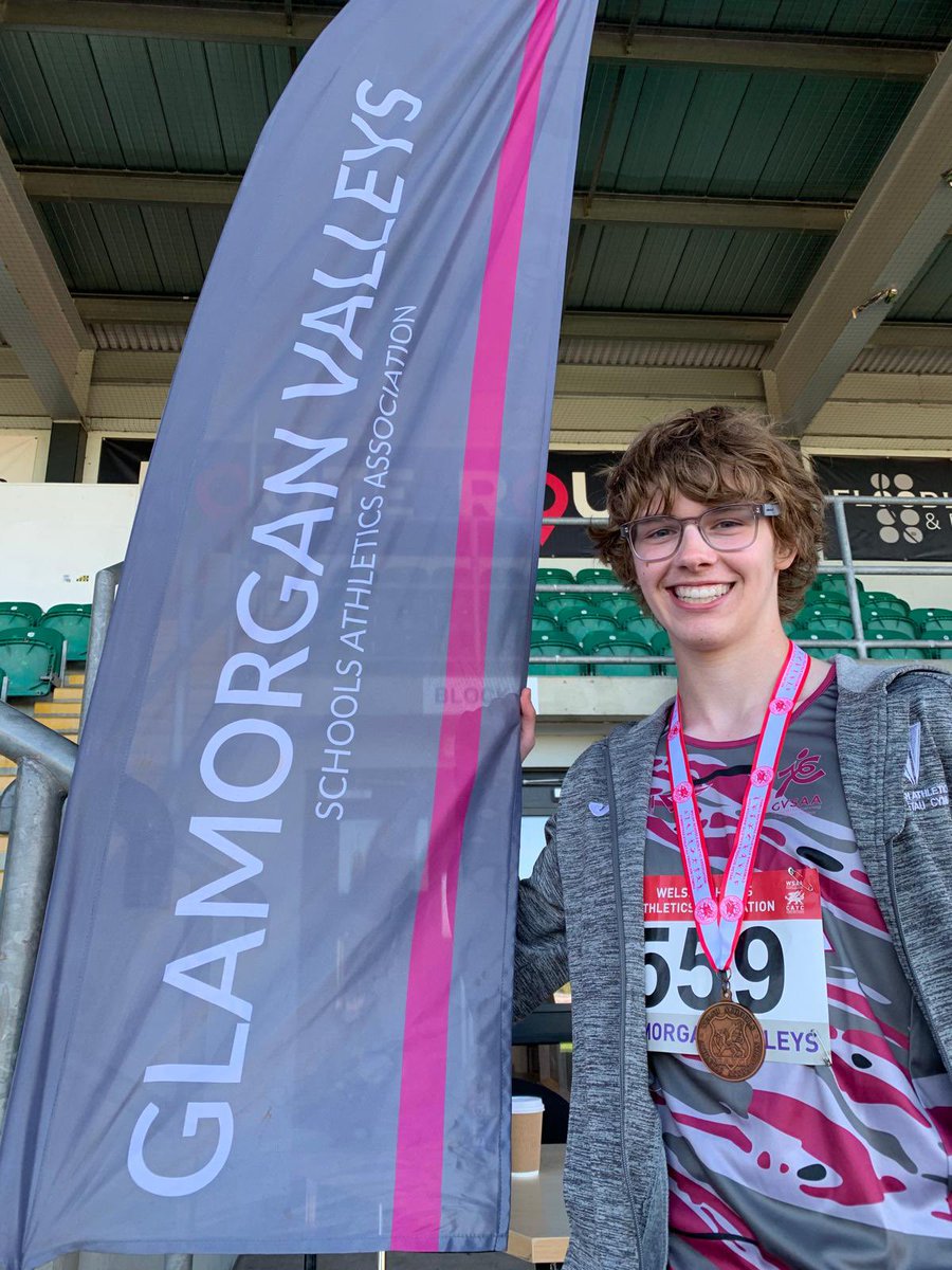 jroberts525's tweet photo. Congratulations Daniel - winning the bronze medal in Javelin for Glamorgan Valleys Schools at the Welsh Schools Athletic Association Track &amp; Field Championships, Cardiff. Also, a PB in shot, narrowly missing a bronze.   @TCSPhysicalEd @TCSYear12and13 @TreorchyHealth @ClubRhondda https://t.co/TqddsE3GVb
