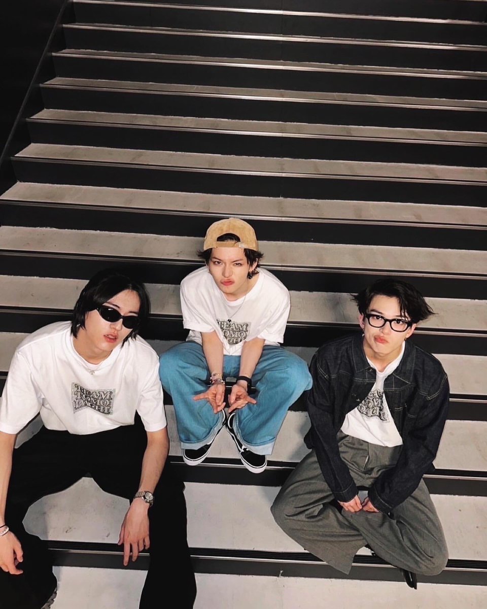 didburger's tweet photo. 개듀아진짜로 https://t.co/jj3k3F8Gxg