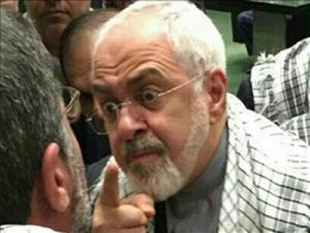 abbastwitt's tweet photo. هرچه بین افرادی در تاریخ که به #خیانت و #دست‌بوسی_قدرت شهره بودند جستجو کردم که ببینم #ظریف به کدامشون شباهت داره دیدم یه شخصیت منحصربفردی داره نه به #آقاخان_نوری رفته نه به #شریف_امامی یه بی شرف دیگه است!
#ماله_کش_اعظم https://t.co/YP5eEBMkbW