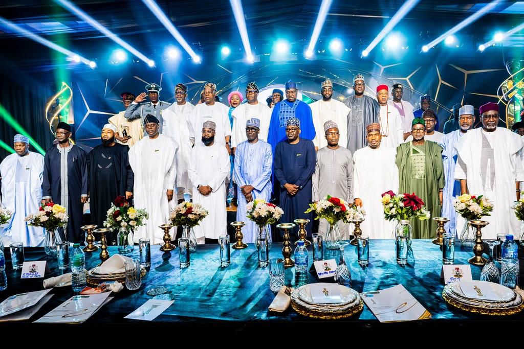 slowrexy's tweet photo. #NEAPSAward: DG/ CEO of @NASENIHQ,@KSHalilu was honoured with Engineering and Industrial Innovation award at the Nigeria Excellence Awards in Public Service at the State House in Abuja.
#ksh #ANewNASENI https://t.co/ot59UWn96X