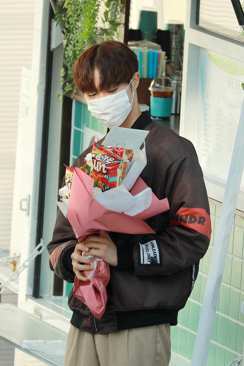 cherrycoke_hs's tweet photo. https://t.co/3axAMDd2lr