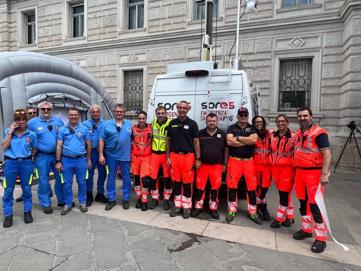 AsugiFVG's tweet photo. #ASUGI e #ARCS comunicano che la visita di #PapaFrancesco e la concelebrazione della #santamessa in Unità d´Italia si è svolta in sicurezza.
👉https://t.co/sEV6SfrYHG
#sanitaasugi #SanitaFVG #maxiemergenza #eventi #coordinazione #EventiFVG #ProtezioneCivile https://t.co/fGhFmZHFXQ