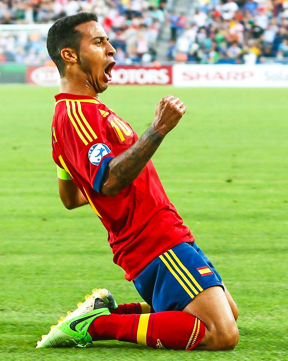 Champions League 🏆🏆
La Liga 🏆🏆🏆🏆
Copa del Rey 🏆
Supercopa de España 🏆
UEFA Super Cup 🏆
Club World Cup 🏆🏆
Bundesliga 🏆🏆🏆🏆🏆🏆🏆
DFB-Pokal 🏆🏆🏆🏆
DFL-Supercup 🏆🏆
FA Cup 🏆

Thiago Alcântara is retiring from football after an incredible career, per <a href="/FabrizioRomano/">Fabrizio Romano</a>