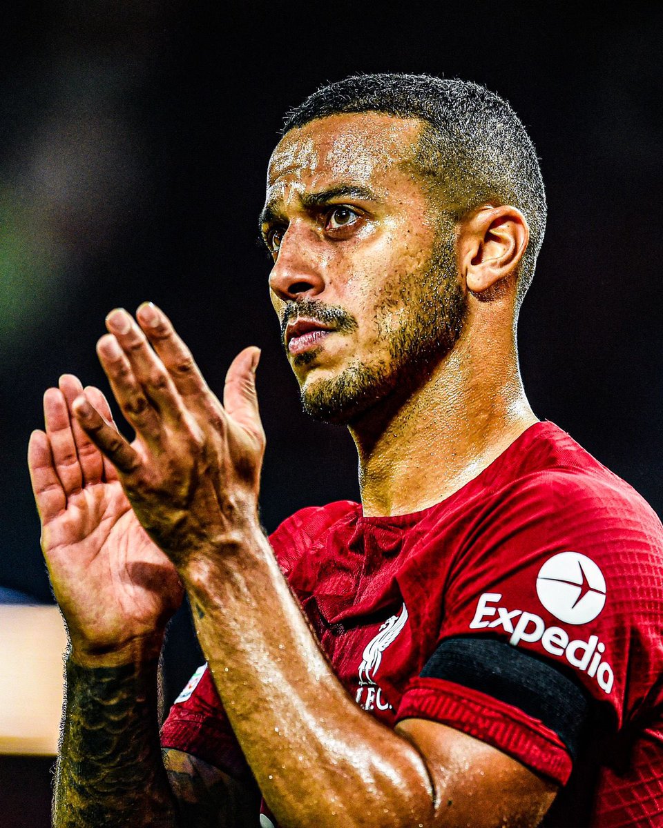 AtaqueFutbolero's tweet image. 🚨🇪🇸 Thiago Alcántara decidió RETIRARSE del fútbol profesional, a sus 33 AÑOS.

Barcelona, Bayern Múnich, Liverpool y Selección de España.

Divertidísimo de ver. 🍿

[@FabrizioRomano]