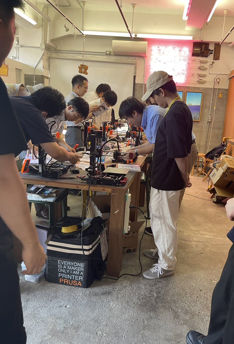 Prusa3D_JP's tweet image. ものづくり探究を支援するプロジェクトとして、弊社プリンタを寄贈した関西公立高校先生方に向けての、MINI+組立&amp;amp;講習イベントをKyoto Makers Garageで開催いたしました！ご参加いただいた先生、場所を提供いただきましたKMGさん、ありがとうございました！
#prusaresearch 
#kyotomakersgarage