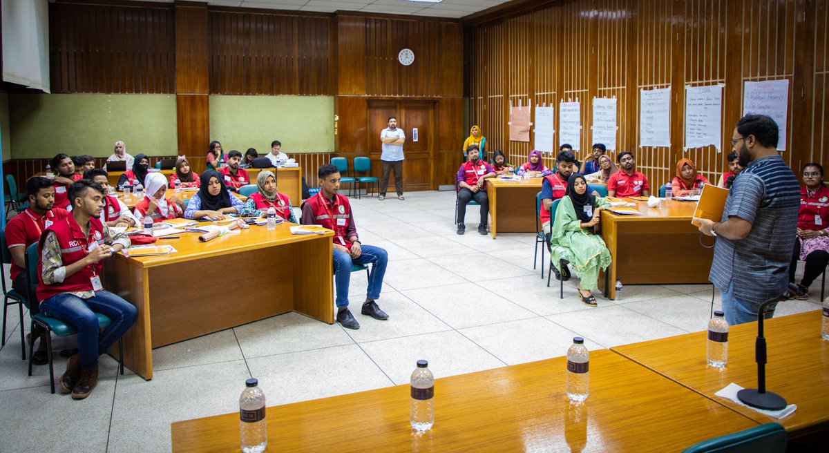 ICRC_bd's tweet photo. In collaboration with @BDRCS1, we organized a 3-day #SaferAccess orientation with 27 volunteers from HQ, Dhaka City Unit, and district Units. Focused on breaking barriers to humanitarian aid and ensuring safe access for volunteers to deliver #humanitarianAid effectively. https://t.co/11p2cMPBg3