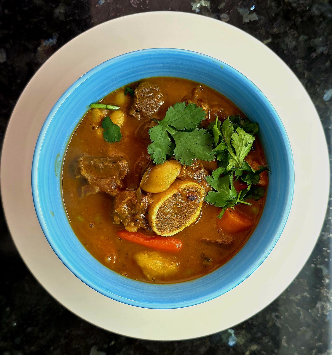 Devi_HQ's tweet photo. #DeviHomeChef
Plummeting temperatures mean I need to dig out my favourite #GoTo
#MuttonStew
Makes me happy.
What culinary measures are you taking to ensure you survive this week.
#JoziWinter
🥶 🍲 😋
#DoubleBroeksWeather https://t.co/YZmxvsd62Z