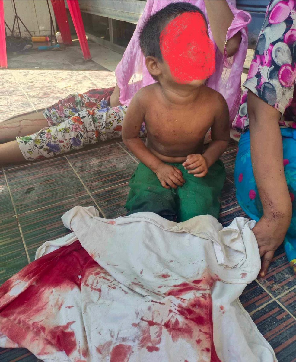 SweRohingya's tweet photo. A very tragic incident occurred today in Ward 1, Maungdaw.A Rohingya lost his life &amp; over 10 others injured in a deliberate drone attack by Rakhine militant group, Arakan Army.The situation remains volatile and calls for urgent attention to prevent further loss of innocent life https://t.co/kCEzyn2okJ