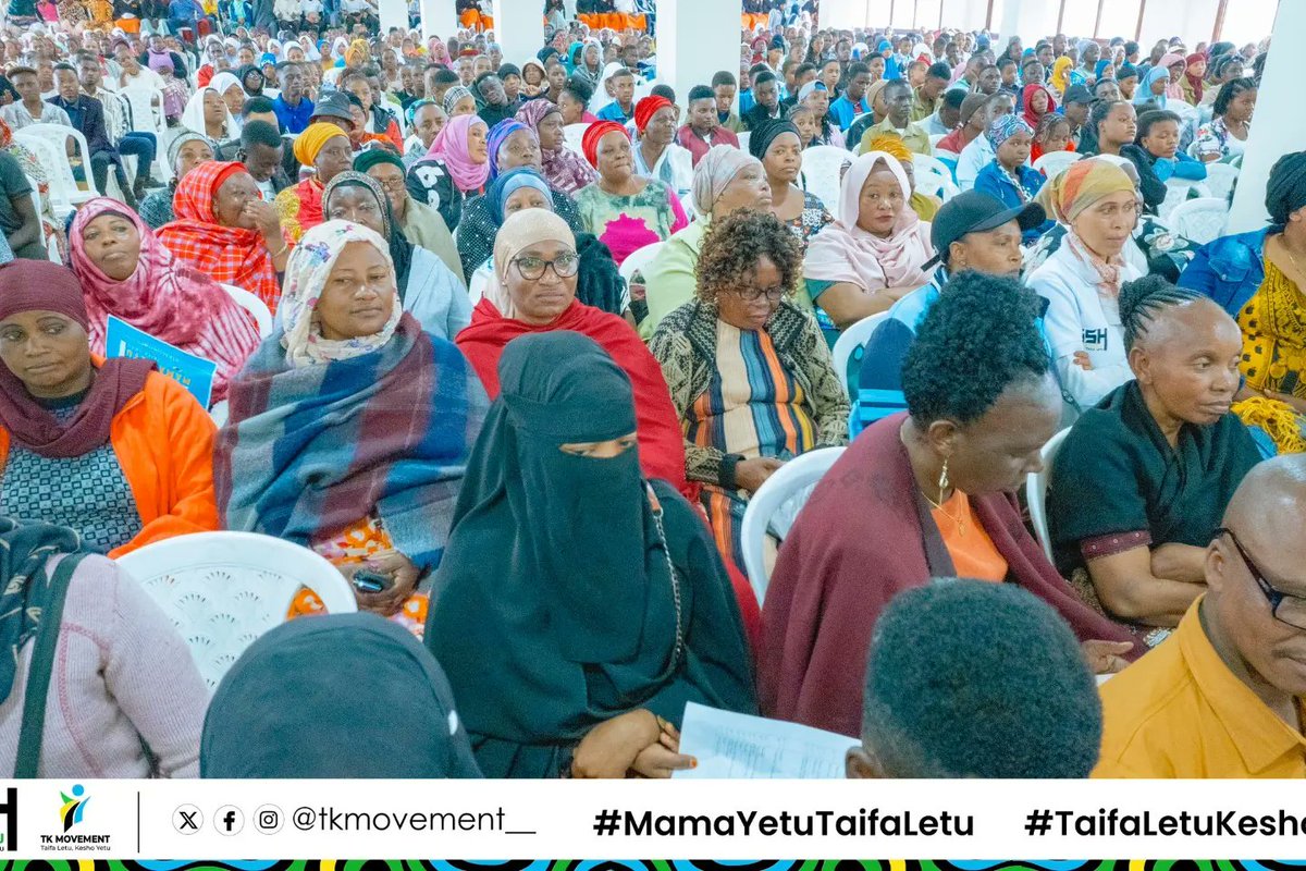 TanzaniaYetu___'s tweet photo. UZINDUZI TK MOVEMENT ARUSHA.

Ahsanteni sana Arusha kwa kupokea kwa nguvu kubwa jukwaa la vijana na Wanawake TK Movement. Ilikuwa siku nzuri ambapo maandamano ya Amani ya kupongeza juhudi za serikali ya Awamu ya sita ya kuleta maendeleo. https://t.co/CcdfQ6yh85