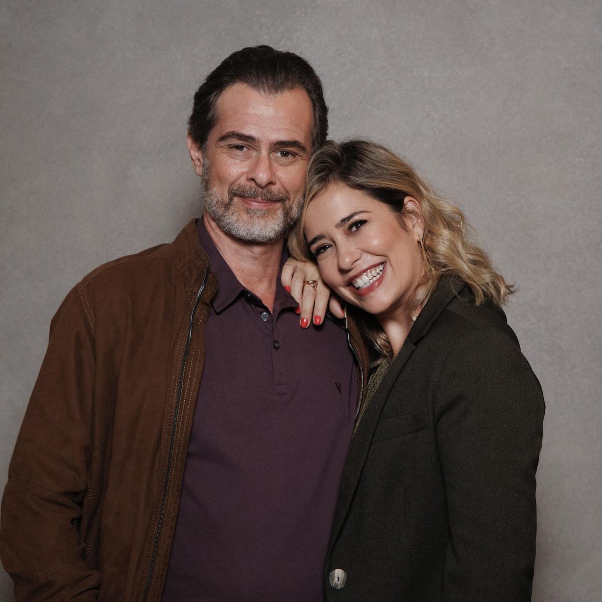 jotauelleia's tweet photo. incrivel como a silvia, vicente e inácio são fundamentais pra aliviar o peso da trama... impossível não morrer de amores por esse núcleo!!! sério!!! eles tem química, fofura e o povo!!!! #PedaçoDeMim https://t.co/AgItG1n9oU