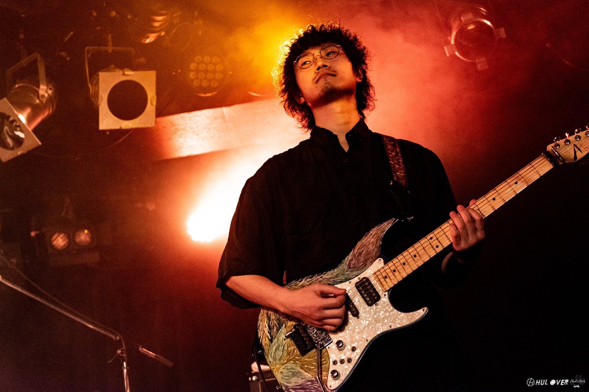 HULOVERofficial's tweet photo. 【 明日開催 】

🔥🤝サポートメンバー🤝🔥

🎸@micky_HULOVER 
🎸@molehill24 
🎸@_bass_itoshi 
🥁＠kuro0000001 

⚫︎OPEN/START
18:00/18:30
⚫︎TICKET
¥3,000(+1D)

🎫DMまで💁 https://t.co/Cn4rCLZPDT