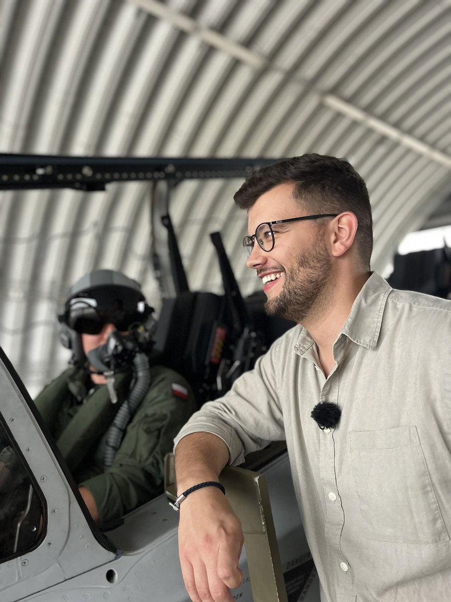 Dziś w Faktach pokażę Wam jak wygląda szkolenie młodych pilotów, którzy już niebawem zasiądą za sterami F-16. Włącznie TVN o 19:00🫡📺