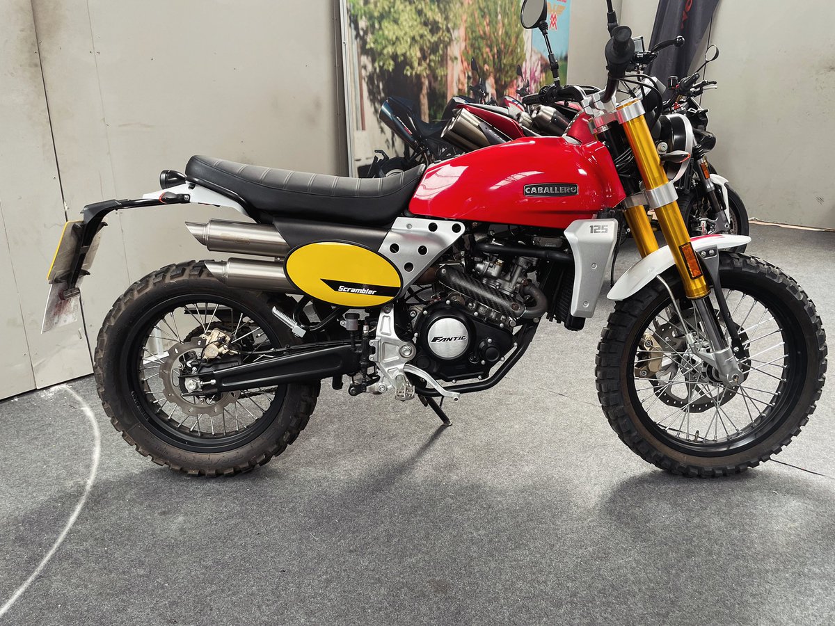 Learner legal Fantic Caballero 125.perfect step into the biker world,the Caballero has ABS,4 stroke engine from Yamaha.the bike is in brilliant condition, comes serviced with a 12 month MOT &amp; 6 month warranty.
£3995
01782 498807
sales@moto-hub.co.uk
#fanticcaballero #caballero125