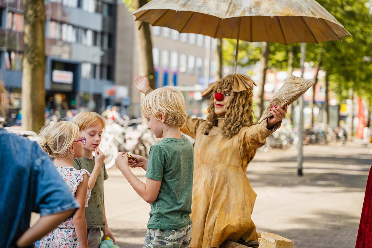 Living Statues Festival Breda keert terug: bekijk de video dlvr.it/T9GcCJ