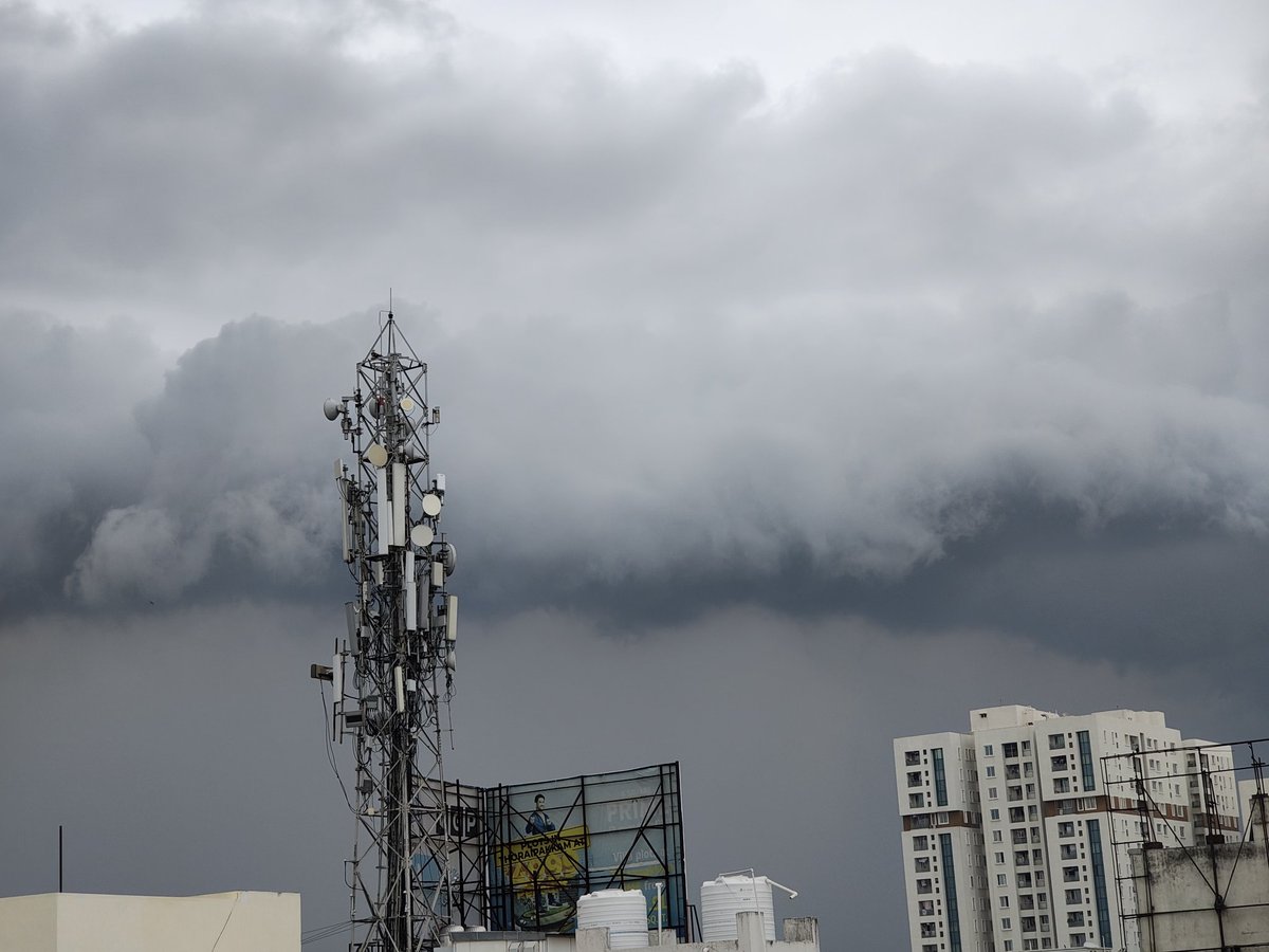 SivaFailsFast's tweet photo. It's just getting better..
@ChennaiRains @chennaiweather @HaiyanTip @praddy06 @Rainmaker1973 @Whotfismick
#ChennaiRains #Chennai https://t.co/N74BnAgxqK