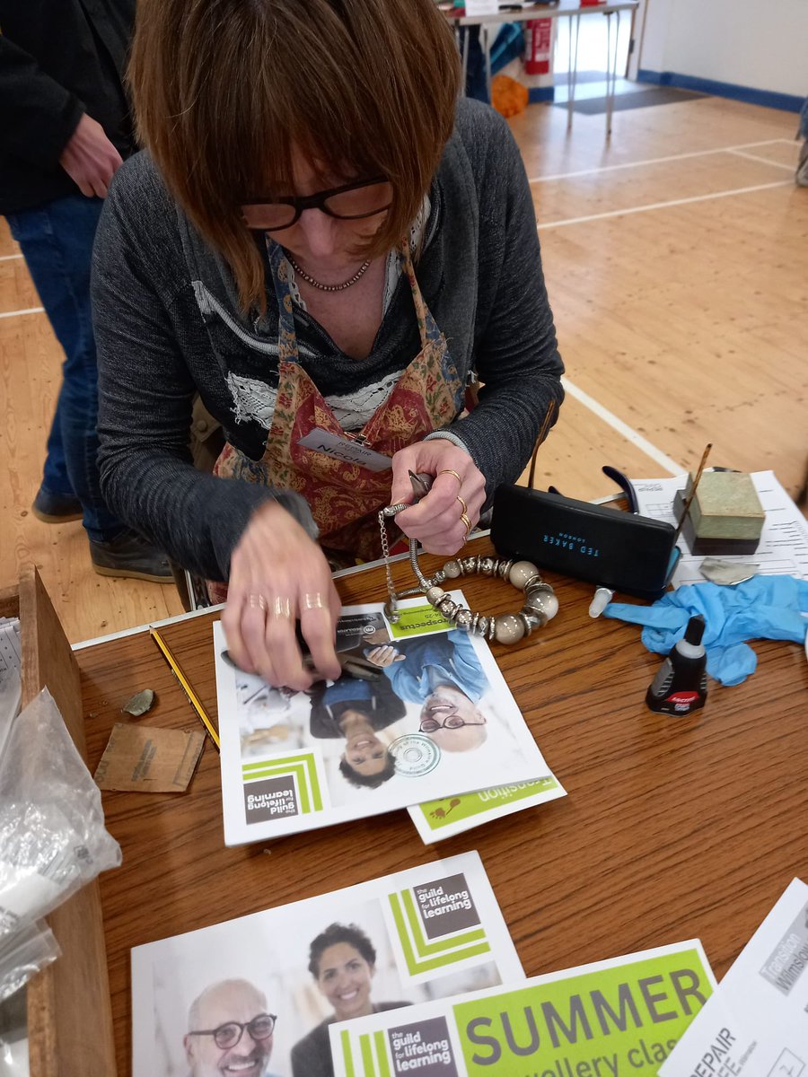 Great day at Wilmslow’s #repaircafe yesterday! 53 customers, 60% of all repairs successful, 290kg CO2 saved by avoiding landfill, so much delicious home made cake in the cafe, and all done by our talented volunteers! Next one Sat 2 Nov URC halls put date in your diary!