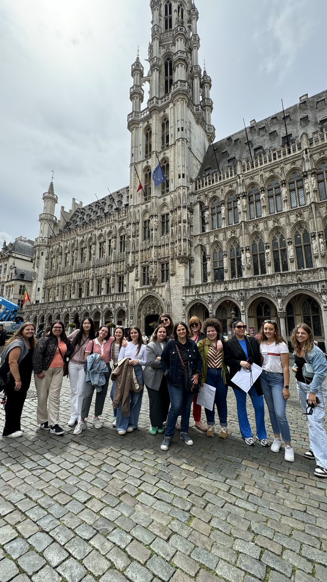 JulieTanguy's tweet photo. TEAM PIERRE &amp; HELENA EN FORCE À BXL !! ✌️✌️✌️ https://t.co/yc2KNpeT3w