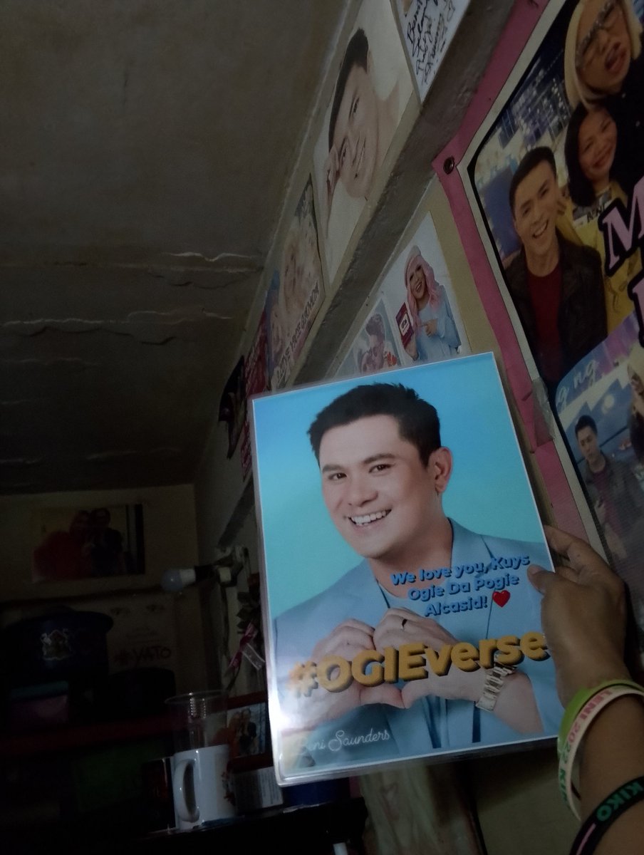 chickabenita79's tweet photo. We love you always po, kuys @ogiealcasid! ❤️❤️❤️
#OGIEverse
#OgieDaPogie
#OgieAlcasid #OneOfTheOAsMinions
#VGHugeFanLovesOA
#ViceGandaForever
#ViceGanda https://t.co/riUOCXEzGO