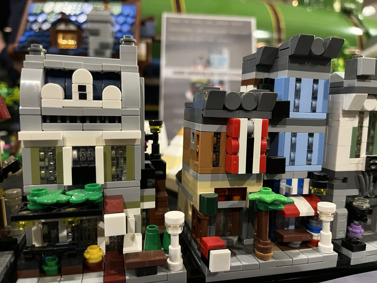 BricksMcGee's tweet photo. Great weekend at @bressingham_s_g in #Norfolk with their LEGO fan weekend event. #lego #legomodels #legoevent https://t.co/wnXvE95u0A
