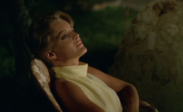 Jopolkadot's tweet image. Romy Schneider 

La Piscine
1969