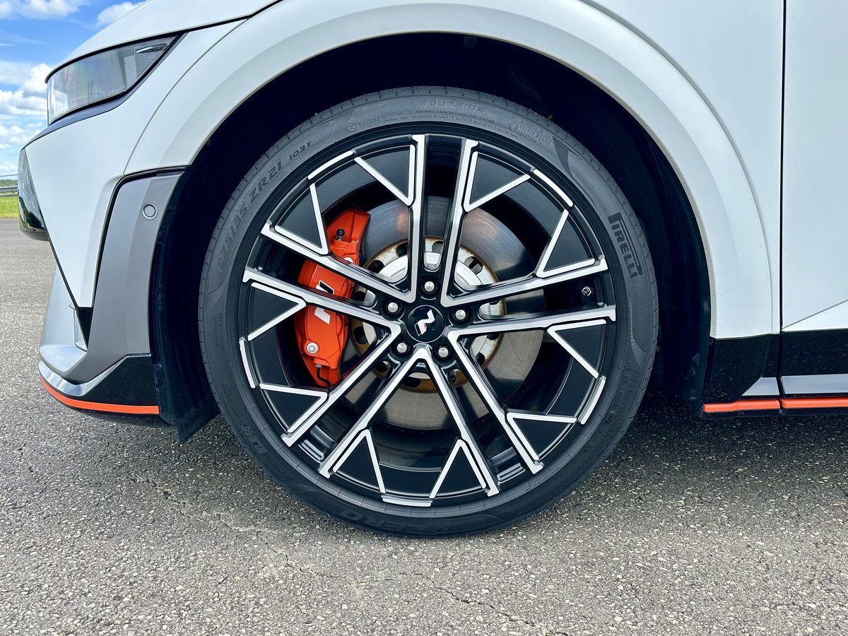 DriveGreen80167's tweet image. Hyundai Ioniq 5 N 😀
#Ioniq #5N #Hyundai #Autopolis