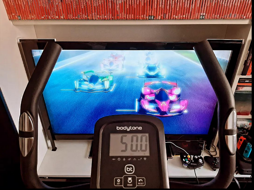 ShiryuGL's tweet photo. Week 8: 70 km.
Total: 530 km.
#staticbike #fitness #highspeedétoile
(accidental reset again... could this thing be busted!?) https://t.co/hsNzesELby