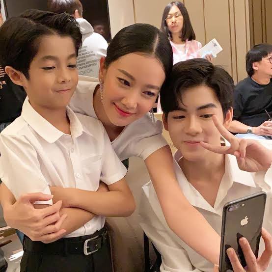 miss_kimpetit's tweet photo. โดยรวม https://t.co/RTVNWcZ25i