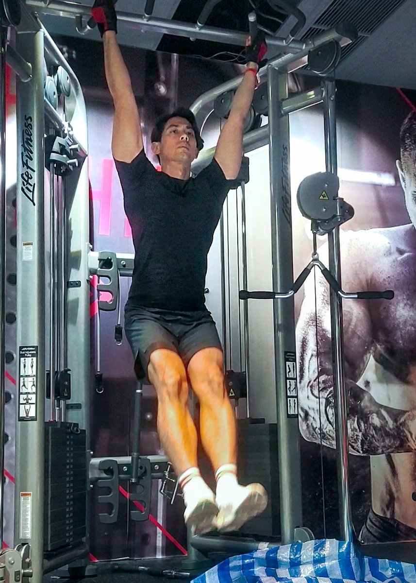 vadhanavira's tweet photo. Daimond Shape is comming #workout #fitnesstime #fitnesslife #abtraining https://t.co/K1iRuDz9uR