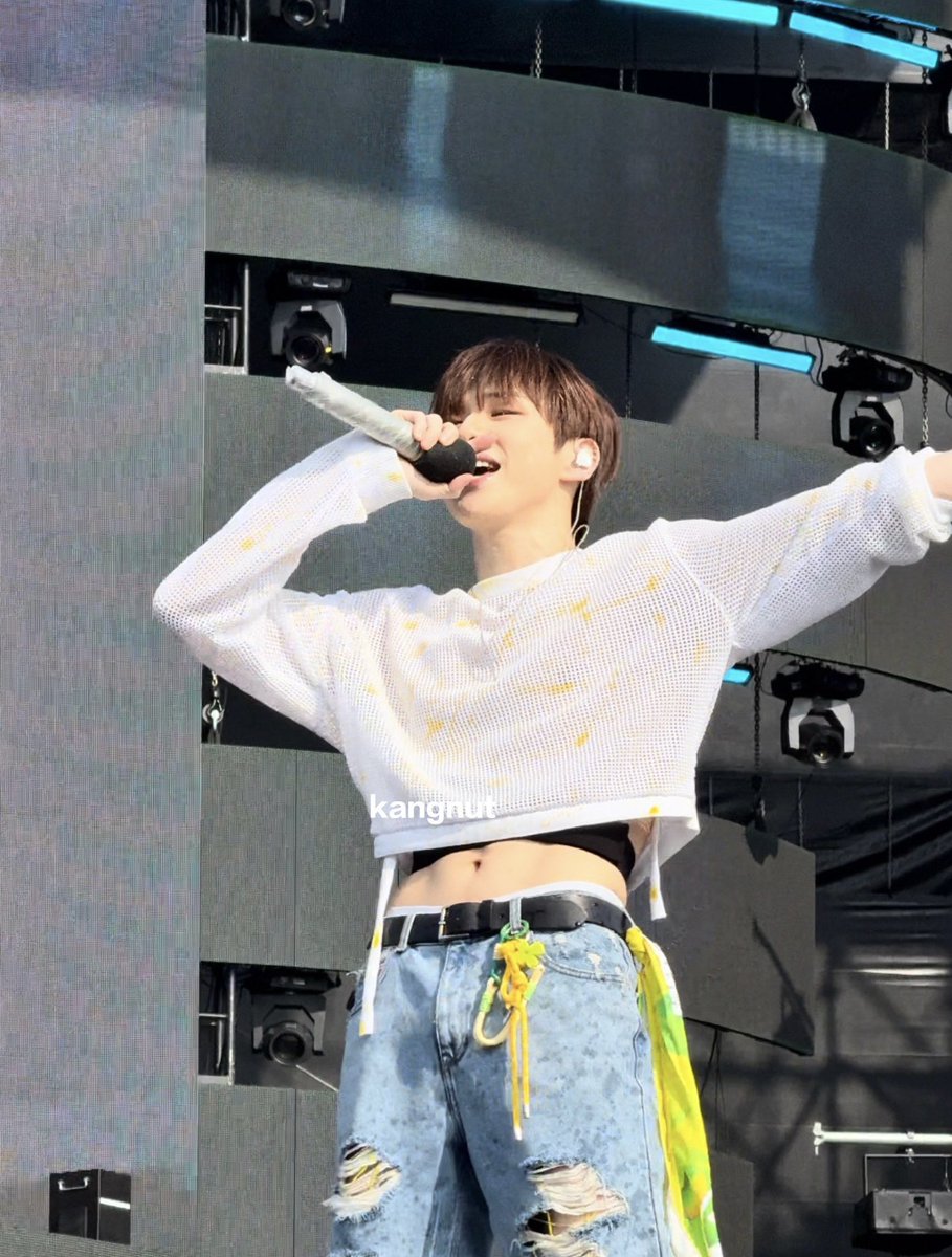 wkangnut's tweet photo. 📝240705
KANGDANIEL

3️⃣WATERBOMB⚡️

#KANGDANIEL #강다니엘 https://t.co/XdQBpYuuH0
