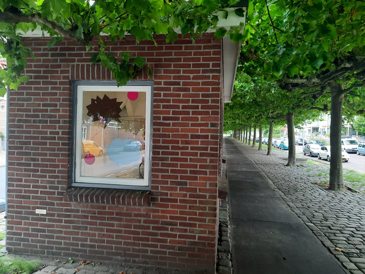 Vandaag, zondag 7 juli om 17.00 uur  openen we samen met Semester9 expositiereeks Fluxus Corporum met kunstenaar Baby Reni. Tot ziens op het perron. museumperronoost.nl
#Amsterdam  #erfgoed #kunst #placemaking #museum #amsterdamoost