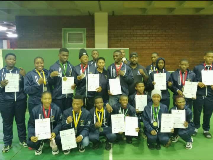 CTQT's tweet photo. From sleeping on the floor to 2nd place in the SA Youth Boxing Champs! 21 Medals for WC (4 Gold🥇 8 Silver🥈and 9 Bronze🥉) @alanwinde will you recognize these champs. @GaytonMcK @WCGovCas @ricardomackenzi @SABCNews @SABoxingTalk @eNCA @geordinhl @Newzroom405 @VOCfm #sanabo https://t.co/f7l27x0XPo