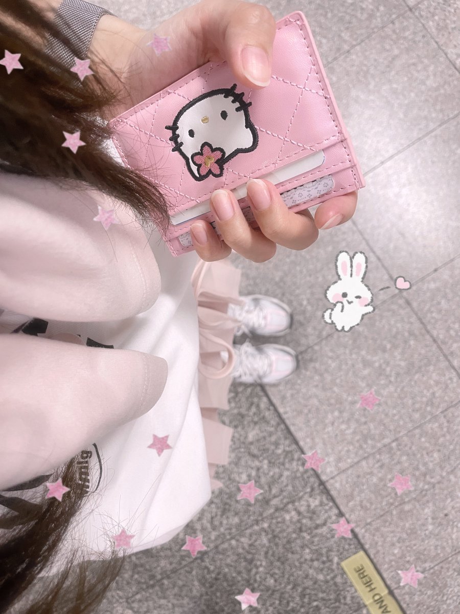 wednezfilm's tweet photo. i ♥️ kitty https://t.co/DvNPPoWXLC