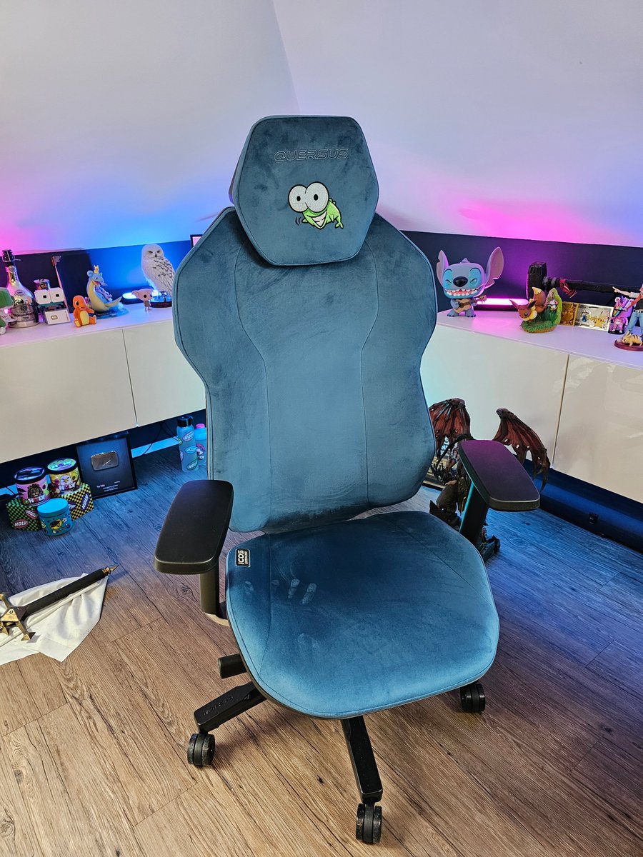 Ich hab vor 2 Wochen einen neuen Stuhl von <a href="/Quersus/">Quersus</a> bekommen. Bin unendlich zufrieden damit! Super bequem, richtig geiler Stick &amp; vorallem in meiner Lieblingsfarbe 😍

Wenn ihr auf der Suche nach einem neuen Stuhl seid:
quersus.com/de/icos.html
#Werbung