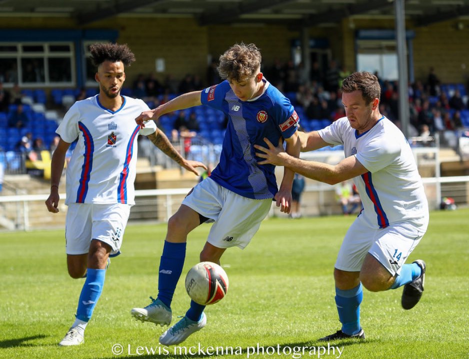 egc005's tweet image. Sibling things. Less than a year apart. Fans ➡️ Players #fcum