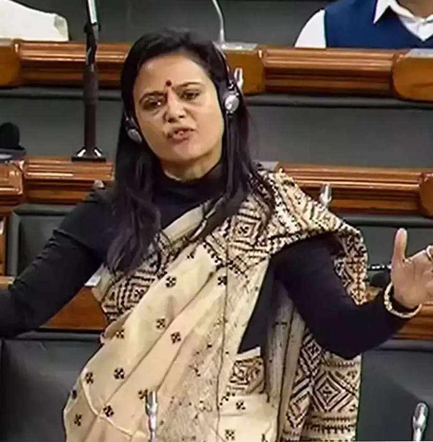 EconomicTimes's tweet photo. #DelhiPolice books #TMC #LokSabha MP #MahuaMoitra for '#derogatory' social media post on #NCW chief: Officials
🗞️ Catch the day's latest news and updates ➠ https://t.co/dkZBIb5cbb https://t.co/tGBF1x1cFW