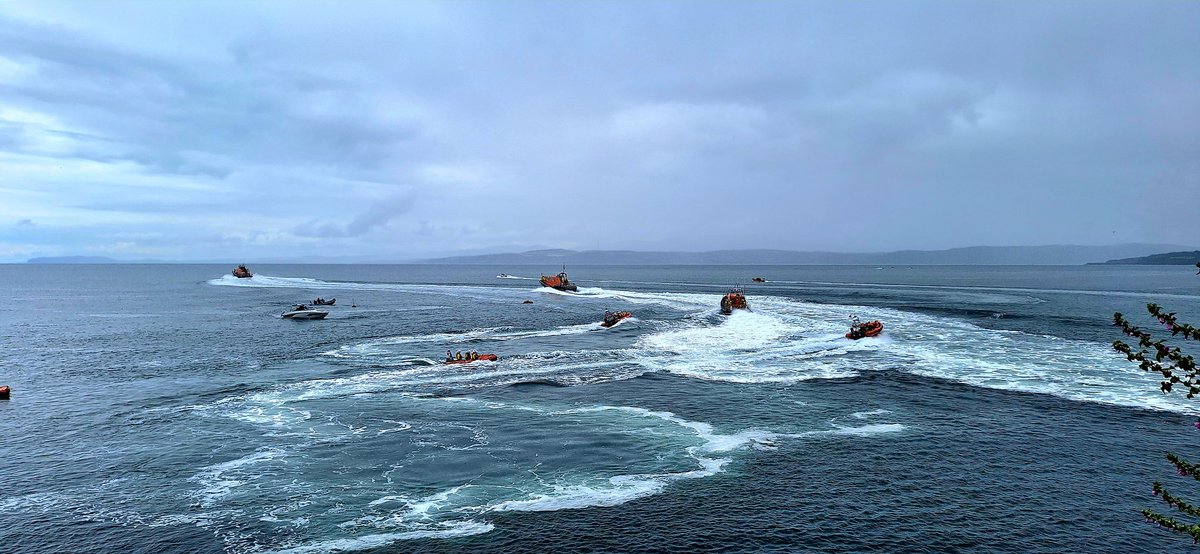 What a sight! The rare and spectacular scene of every class of <a href="/RNLI/">RNLI</a> lifeboat, gathered together at Moelfre. More photos and video to come!

🧡💙⚓️

#RNLI200
#RNLI