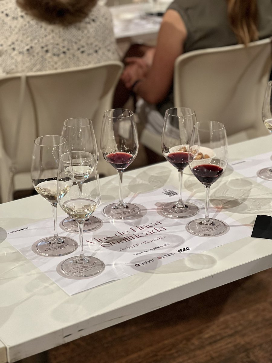 INCAVI (@incavicat) on Twitter photo 🍷En el marc del <a href="/vijazzpenedes/">Vijazz</a> hem organitzat amb <a href="/Tastavins1965/">Tastavins Penedès</a> el tast “Vins de Finca Qualificada del Penedès”, on s’han pogut conèixer els 6 vins amb aquesta màxima distinció del <a href="/govern/">Govern de Catalunya</a>, mostra de la màxima qualitat i del paisatge líquid del #Penedès. #HoritzóINCAVI2025 🍷En el marc del <a href="/vijazzpenedes/">Vijazz</a> hem organitzat amb <a href="/Tastavins1965/">Tastavins Penedès</a> el tast “Vins de Finca Qualificada del Penedès”, on s’han pogut conèixer els 6 vins amb aquesta màxima distinció del <a href="/govern/">Govern de Catalunya</a>, mostra de la màxima qualitat i del paisatge líquid del #Penedès. #HoritzóINCAVI2025