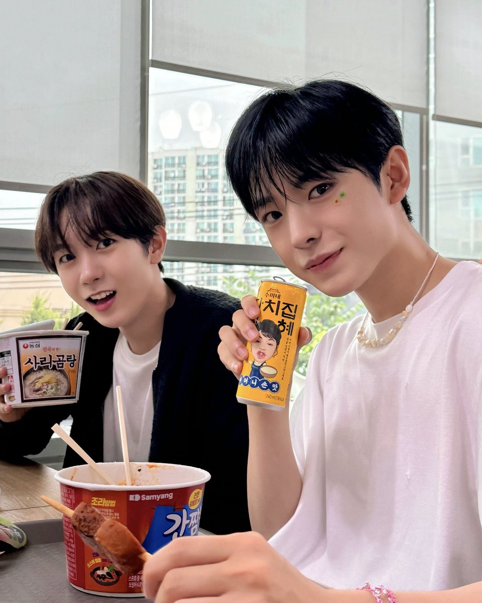 วันนี้พี่เพ้นเลี้ยงผมครับ😊 @tagxyushi