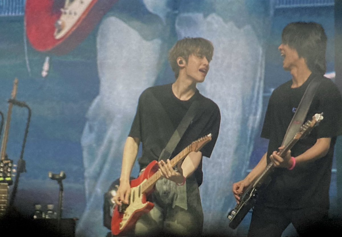 240707 <Closed beta: v6.2>

너겟의 우정을 응원해🤟🏻

#엑스디너리히어로즈 #XdinaryHeroes
#가온 #Gaon #주연 #Jooyeon