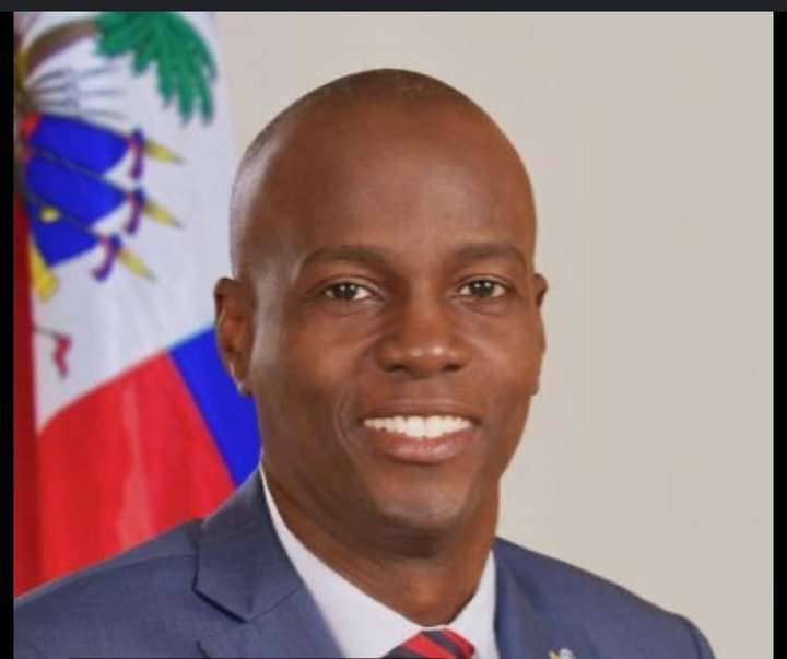 Jacqueshaitine1's tweet photo. 7 jiyè 2024 la make 3èm anivèsè asasina trajik Prezidan #JovenelMoïse. 3 lane aprè, lajistis Ayisyèn moutre sa pa entèrese yo chache konnen nan ki sikonstans chèf leta peyi a te asasinen. Lajistis Amerikèn deja kondane plizyè Ayisyen ak etranje pou enplikasyon yo nan krim sa.#JHN https://t.co/3frK2N0UlH