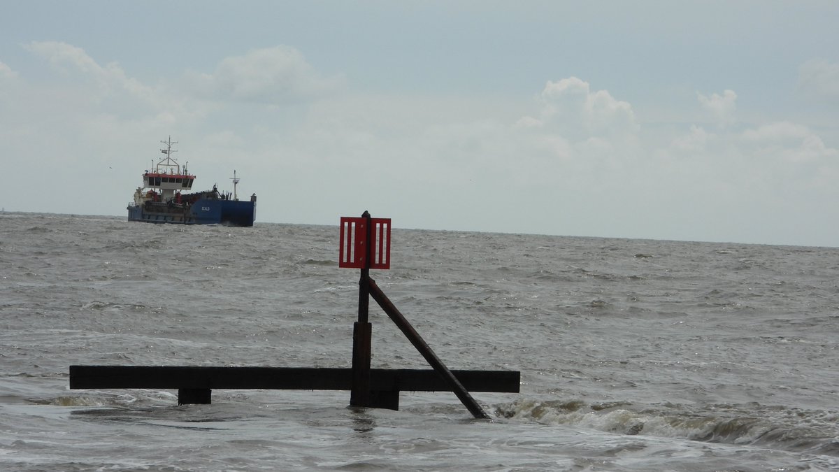seuneke's tweet photo. Ness Point Lowestoft. The most easterly point of the UK.
#Lowestoft
#Nesspoint https://t.co/JbNMHVWgCP