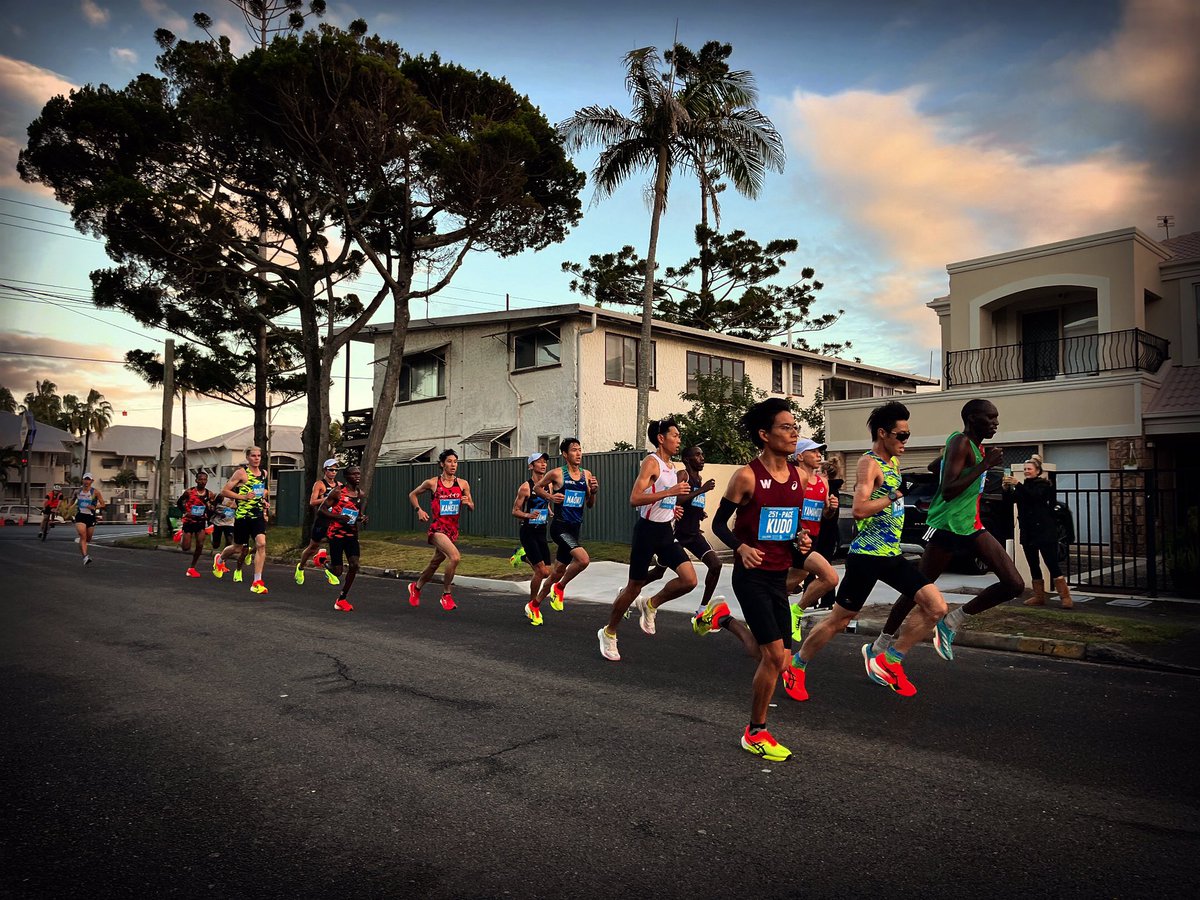 MichaelJPeade's tweet photo. The Gold Coast Marathon this morning. Fast pace, amazing athletes.
#GCM24 #MermaidBeach #GoldCoast #Marathon https://t.co/rkCnwGeyaL