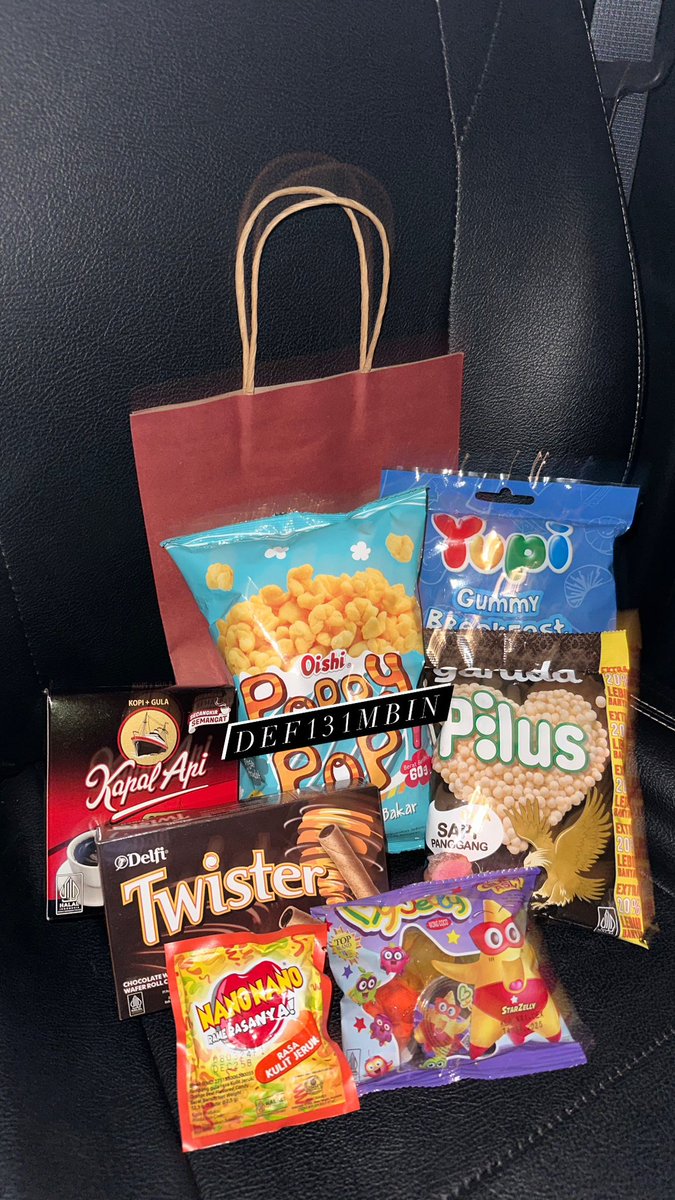 def131mbin's tweet image. Safe flight Ahn Bo Hyun oppa🫶🏻
Thank you for took my gift, hope to see you again next time🫶🏻
#AhnBoHyun #HelloJakarta #AhnBoHyunJKT