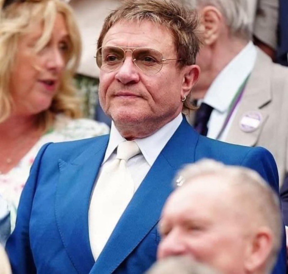 alexandrakuri's tweet photo. elton bon https://t.co/AQVmq89Ag3