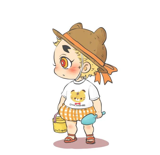 お砂遊びするおちびちゃん