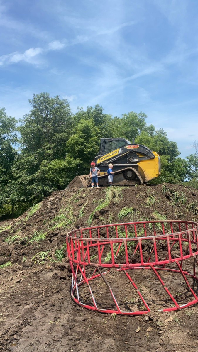 Yeah they call me king turd up here on shit mountain, If you want it you can have the crown 💩 💩💩