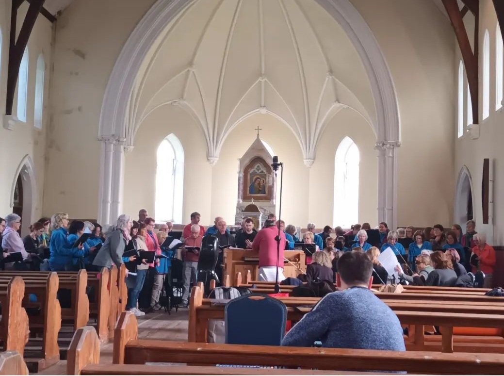 GemmaMagner's tweet photo. June 8th great morning recording #Vivaldi #Magnificat with @CCAchoir Winnie O'Connor and Ryan Morgan and orchestra https://t.co/CaF7LtvlJl