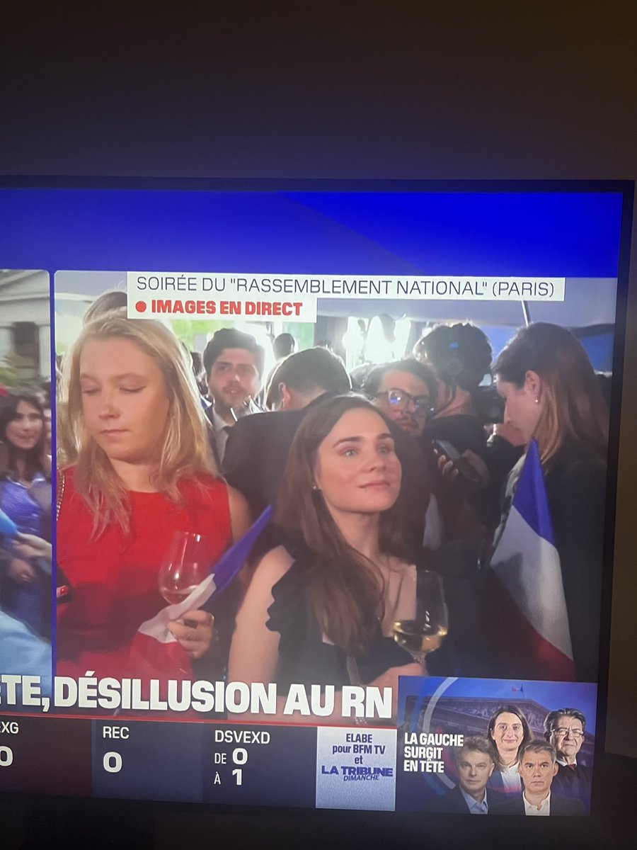 stanleyCAVI's tweet photo. Ils avaient oublié les voies des ENFANTS DE L’IMMIGRATION QU’ILS VOMMISSENT TANT!
@Cyrilhanouna tu pars ou tu restes?
#ViveLaRepublique
#ViveLaFrance
#AuxUrnesCitoyens
#Desillusion
#AllezCiao https://t.co/nx5GxweZRt