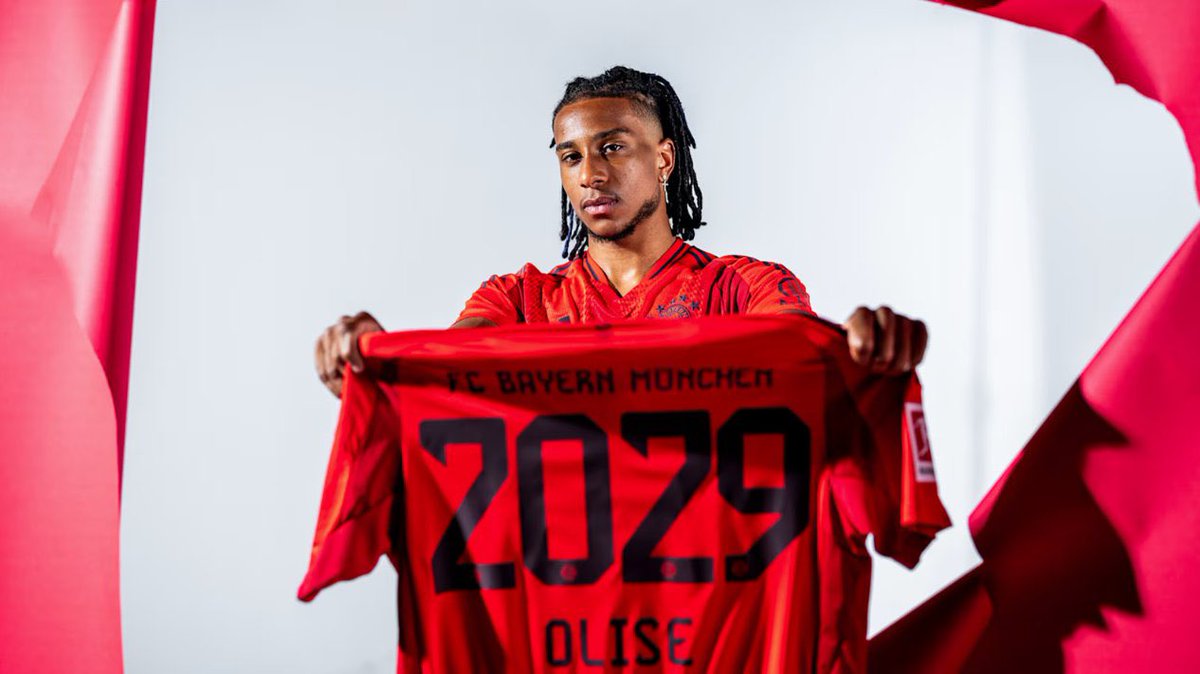 FabrizioRomano's tweet photo. 🔴🇫🇷 Michael Olise when asked why he decided to join Bayern over other clubs: “Talks with Bayern were very positive. I am very happy to be playing for such a big club”.

“It's a big challenge, exactly what I was looking for. I want to prove myself at this level and win titles”. https://t.co/VnwYDEBnUl
