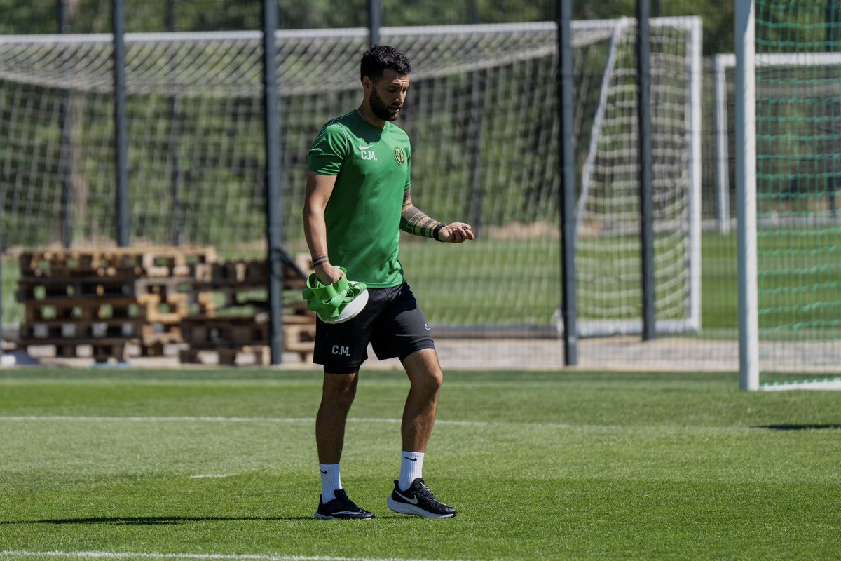 CMachinPF's tweet photo. TRAINING CAMP 🔰
@fcpolissya 🐺 https://t.co/vENeHnLYuU